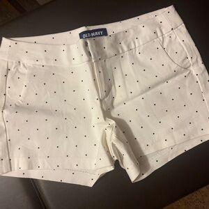Old Navy polka dot shorts